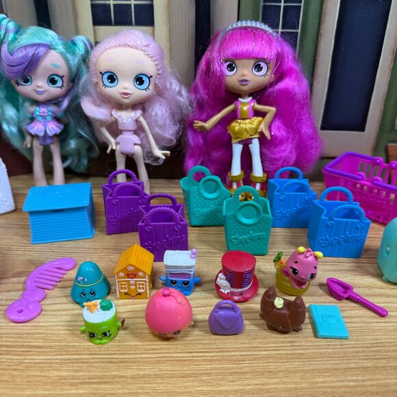 Lot of 3 Shopkins Dolls Shopping Baskets and Accessories - Picture 6 of 7